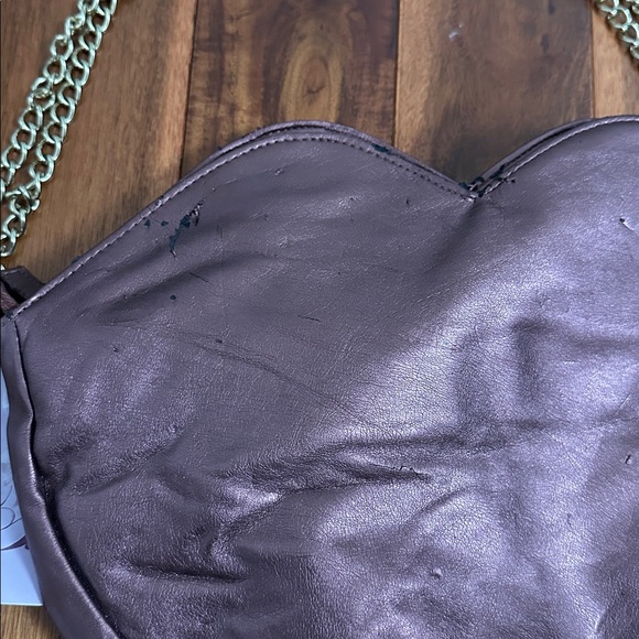 Selena Gomez Metallic Finish Purse - Picture 4 of 4